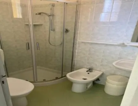 מלון Silvaion וילה מרינה