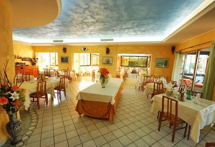 Hotel Silvaion Villamarina