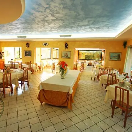 Hotel Silvaion Villamarina