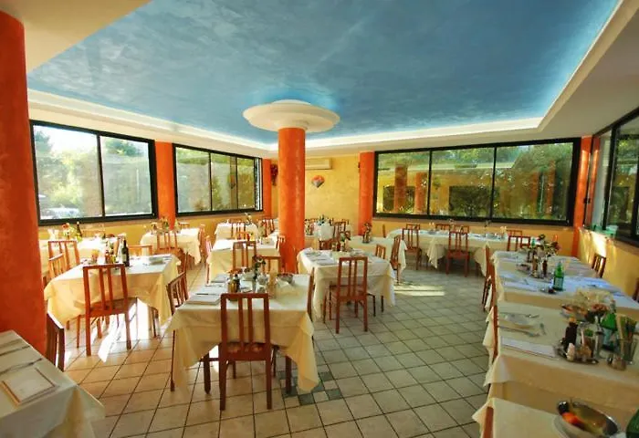 Hotel Silvaion Villamarina